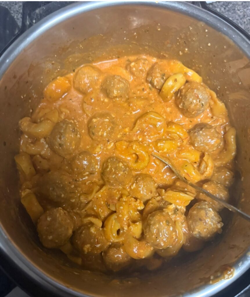 Meatball tortellini in the pot